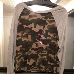 Long sleeve crop top shirt 🤑